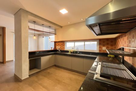 Casa de condomínio à venda com 320m², 4 quartos e 4 vagas