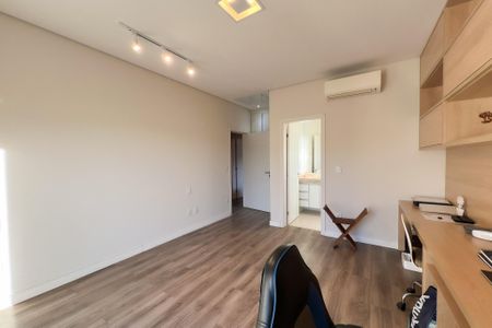Casa de condomínio à venda com 320m², 4 quartos e 4 vagas