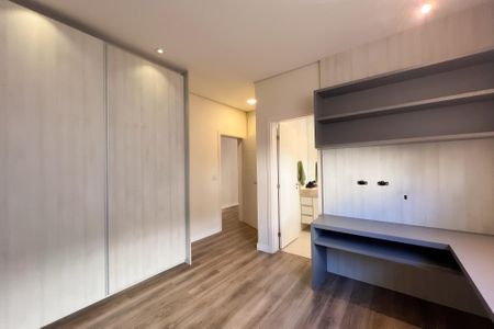 Casa de condomínio à venda com 320m², 4 quartos e 4 vagas