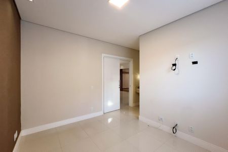 Casa de condomínio à venda com 320m², 4 quartos e 4 vagas