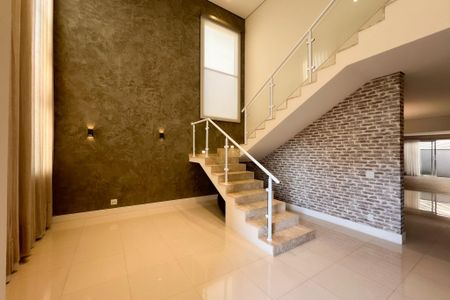 Casa de condomínio à venda com 320m², 4 quartos e 4 vagas