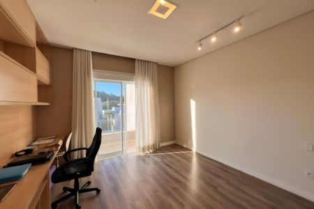 Casa de condomínio à venda com 320m², 4 quartos e 4 vagas