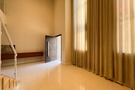 Casa de condomínio à venda com 320m², 4 quartos e 4 vagas