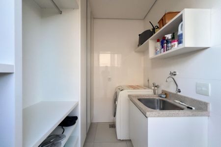 Casa de condomínio à venda com 320m², 4 quartos e 4 vagas