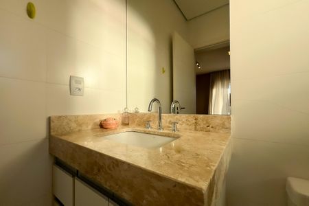 Casa de condomínio à venda com 320m², 4 quartos e 4 vagas