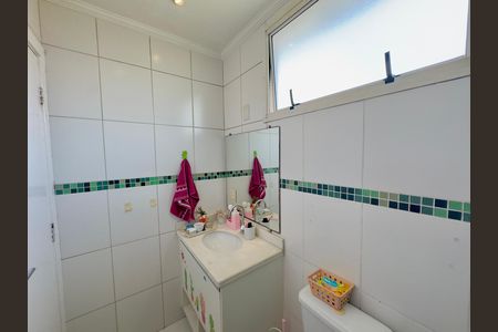 Banheiro 2 de casa de condomínio à venda com 3 quartos, 86m² em Parque Renato Maia, Guarulhos