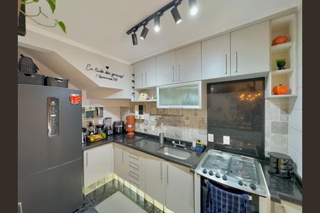 Cozinha de casa de condomínio à venda com 3 quartos, 86m² em Parque Renato Maia, Guarulhos