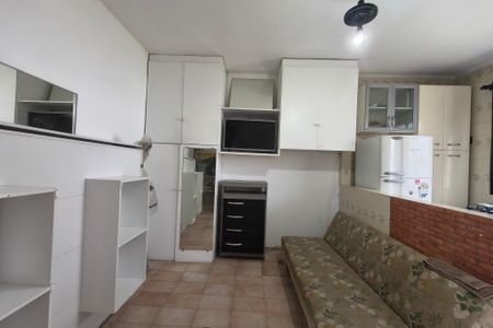 Sala de kitnet/studio para alugar com 1 quarto, 22m² em Guilhermina, Praia Grande