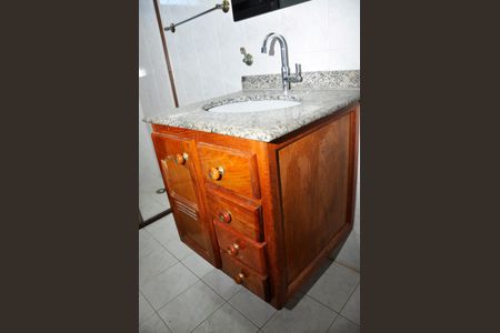 Casa à venda com 130m², 3 quartos e 1 vaga Casa à venda com 130m², 3 quartos e 1 vagaDetalhe - Banheiro Social