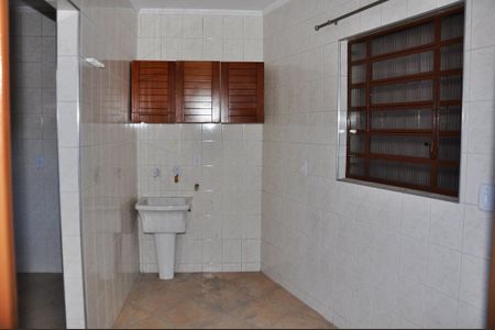 Casa à venda com 130m², 3 quartos e 1 vaga Casa à venda com 130m², 3 quartos e 1 vagaDetalhe - Área de Serviço