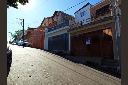 Localização de casa à venda com 3 quartos, 130m² em Vila Pirituba, São Paulo