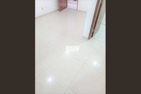 Apartamento para alugar com 2 quartos, 40m² em Vila Nhocuné, São Paulo