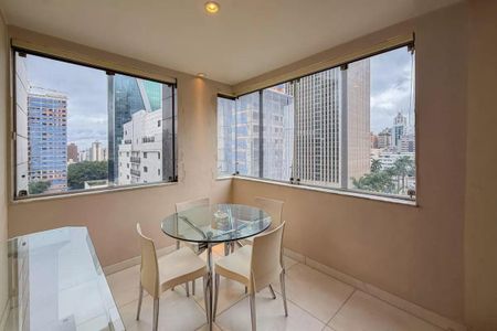 Apartamento à venda com 140m², 4 quartos e 2 vagas