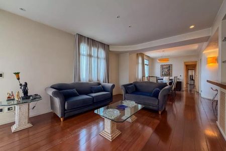 Apartamento à venda com 4 quartos, 140m² em Santo Agostinho, Belo Horizonte
