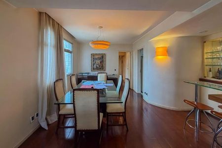 Apartamento à venda com 4 quartos, 140m² em Santo Agostinho, Belo Horizonte