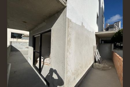 Apartamento à venda com 57m², 2 quartos e 1 vaga