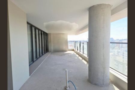 Apartamento à venda com 205m², 4 quartos e 3 vagas