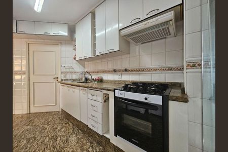Apartamento à venda com 137m², 3 quartos e 2 vagas