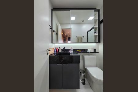 Apartamento à venda com 54m², 2 quartos e 1 vaga Apartamento à venda com 54m², 2 quartos e 1 vagaBanheiro da Suíte