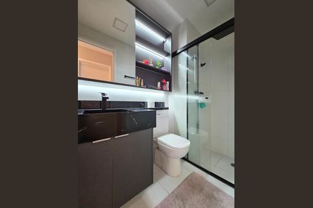 Apartamento à venda com 54m², 2 quartos e 1 vaga Apartamento à venda com 54m², 2 quartos e 1 vagaBanheiro Social