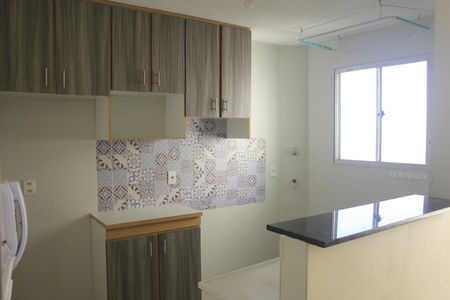 Cozinha  de apartamento para alugar com 2 quartos, 48m² em Jardim Ansalca, Guarulhos