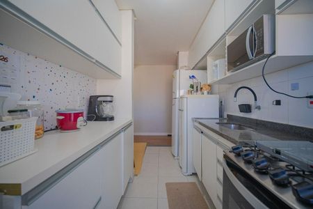 Apartamento à venda com 3 quartos, 74m² em Quitaúna, Osasco