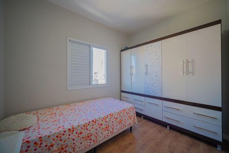 Apartamento à venda com 3 quartos, 74m² em Quitaúna, Osasco