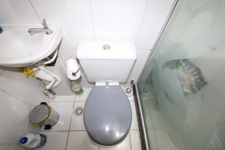Banheiro de apartamento à venda com 2 quartos, 44m² em Vila Chabilandia, São Paulo