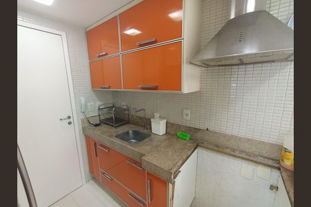 Cozinha  de apartamento para alugar com 2 quartos, 78m² em Barra da Tijuca, Rio de Janeiro