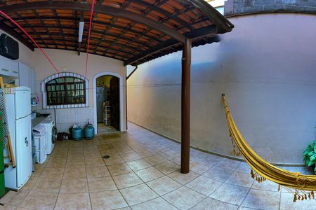 Casa à venda com 80m², 2 quartos e 2 vagas