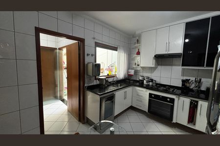 Cozinha de apartamento à venda com 3 quartos, 112m² em Campestre, Santo André