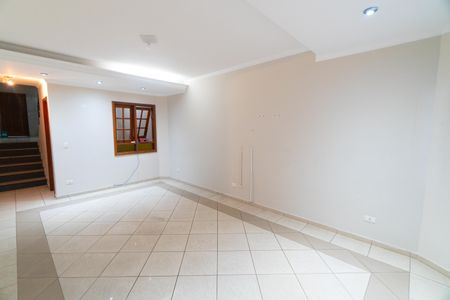 Casa para alugar com 3 quartos, 156m² em Cidade Vargas, São Paulo