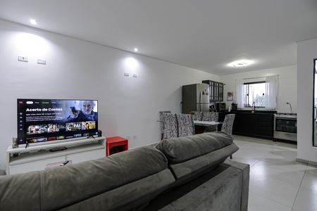 Casa para alugar com 188m², 3 quartos e 2 vagas Casa para alugar com 188m², 3 quartos e 2 vagasSala