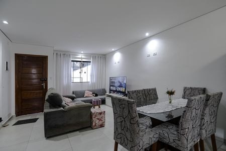 Casa para alugar com 188m², 3 quartos e 2 vagas Casa para alugar com 188m², 3 quartos e 2 vagasSala de Jantar
