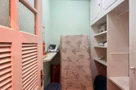 Apartamento à venda com 80m², 2 quartos e sem vaga Apartamento à venda com 80m², 2 quartos e sem vagaQuarto de Serviço