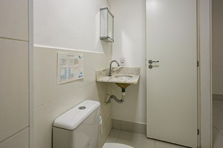 Banheiro da Suíte de apartamento para alugar com 3 quartos, 65m² em Jardim Santiago, Indaiatuba