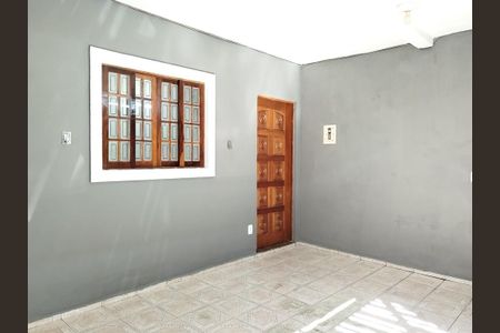 Casa para alugar com 35m², 1 quarto e 1 vaga Casa para alugar com 35m², 1 quarto e 1 vagaGaragem