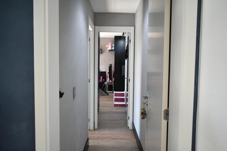 Apartamento à venda com 117m², 2 quartos e 2 vagasCorredor