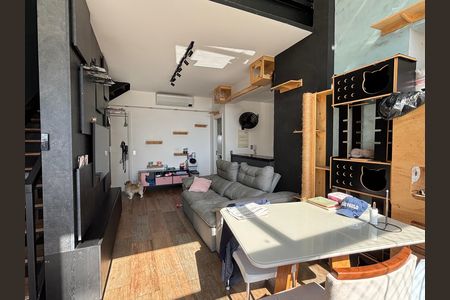 Apartamento à venda com 117m², 2 quartos e 2 vagasSala
