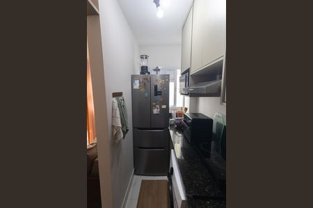Cozinha de apartamento para alugar com 1 quarto, 32m² em Vila Mazzei, São Paulo