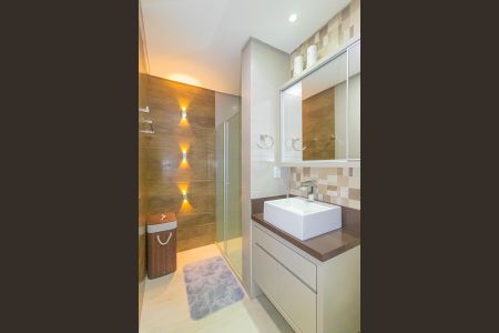 Apartamento para alugar com 115m², 2 quartos e 1 vaga Apartamento para alugar com 115m², 2 quartos e 1 vagaBanheiro social
