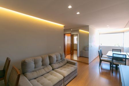 Apartamento para alugar com 69m², 2 quartos e 1 vaga