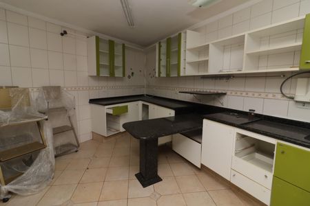 Casa à venda com 213m², 3 quartos e 2 vagasCozinha