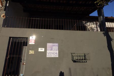 Fachada de casa à venda com 3 quartos, 213m² em Jaguaribe, Osasco