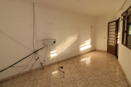 Casa à venda com 213m², 3 quartos e 2 vagasQuarto 2