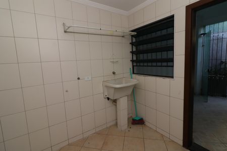Casa à venda com 213m², 3 quartos e 2 vagasÁrea de serviço