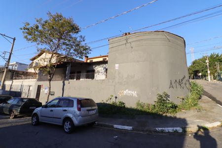 Casa à venda com 213m², 3 quartos e 2 vagasFachada