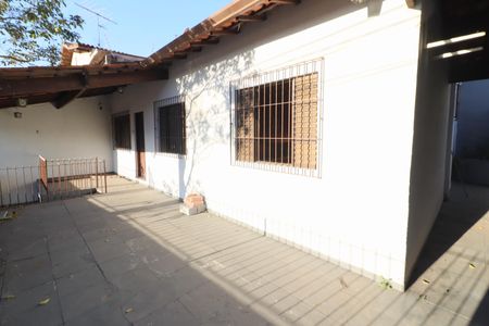 Casa à venda com 213m², 3 quartos e 2 vagasVaranda