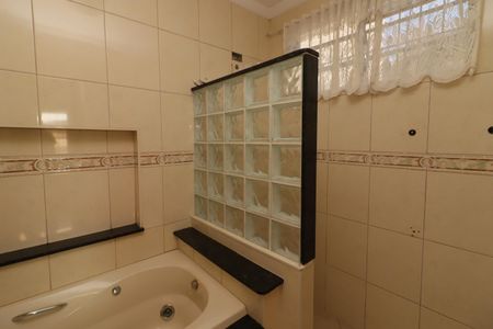 Casa à venda com 213m², 3 quartos e 2 vagasBanheiro da Suíte 
