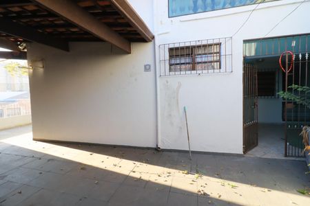 Casa à venda com 213m², 3 quartos e 2 vagasGaragem